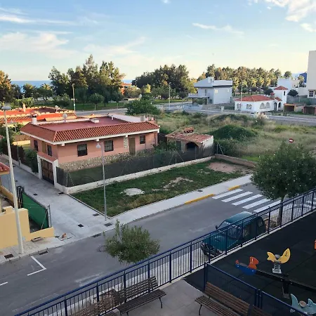- Las Marismas